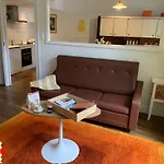 Barque Fleurie Esprit Retro, Jardin & Parking Prive Apartment