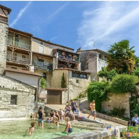 Barque Fleurie Esprit Retro, Jardin & Parking Prive