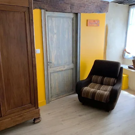 Barque Fleurie Esprit Retro, Jardin & Parking Prive Обтер-сюр-Дронн