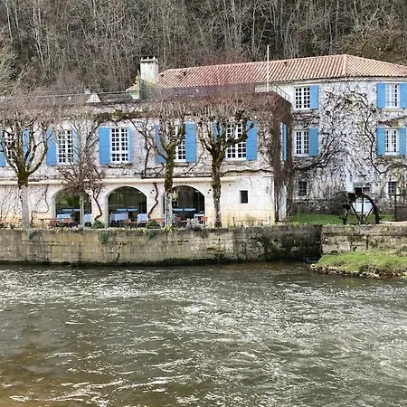 Barque Fleurie Avec Jardin * Aubeterre-sur-Dronne