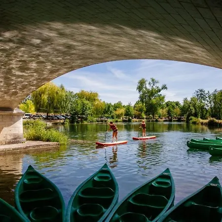 Barque Fleurie Esprit Retro, Jardin & Parking Prive Апартаменты *