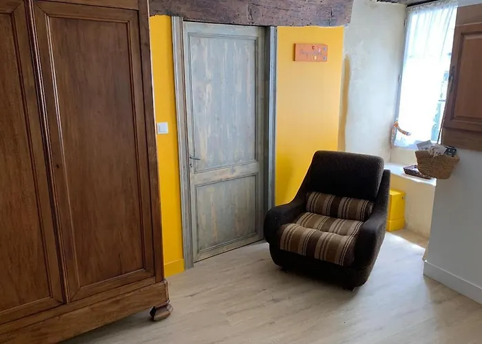 Barque Fleurie Esprit Rétro, Jardin&parking Privé Aubeterre-sur-Dronne