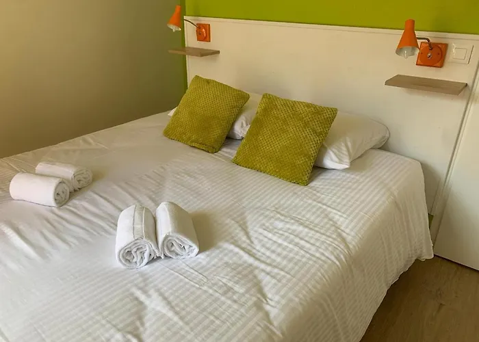 Apartamento Barque Fleurie Esprit Rétro, Jardin&parking Privé Aubeterre-sur-Dronne