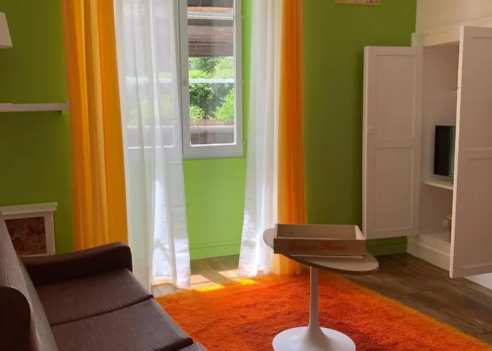 Barque Fleurie Esprit Rétro, Jardin&parking Privé Apartamento *