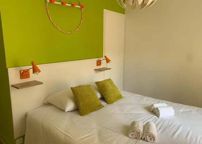 Barque Fleurie Esprit Rétro, Jardin&parking Privé Aubeterre-sur-Dronne