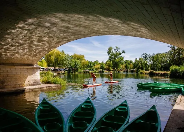 Barque Fleurie Esprit Rétro, Jardin&parking Privé Apartamento *